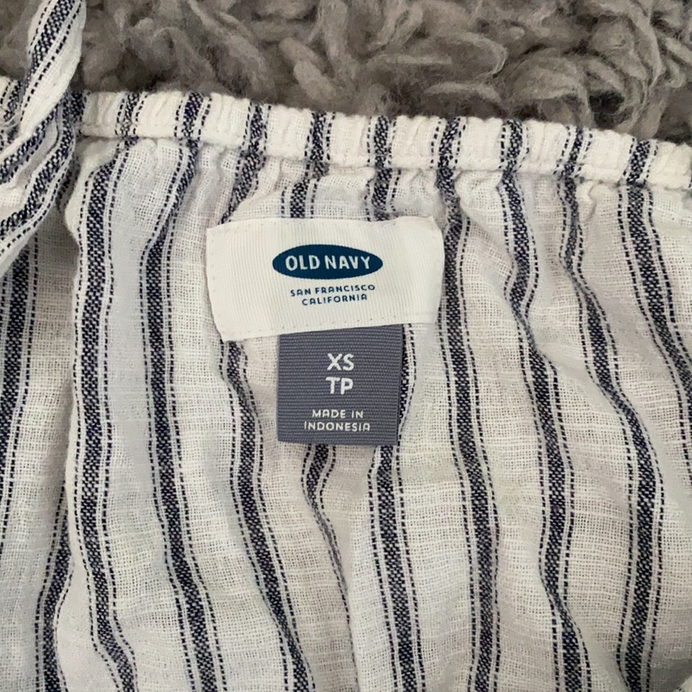 OLD NAVY ROMPER - Picture 2 of 2